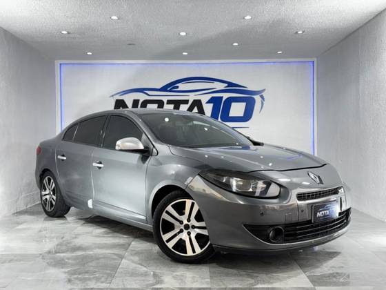 RENAULT FLUENCE 2.0 DYNAMIQUE 16V FLEX 4P AUTOMÁTICO RENAULT FLUENCE 2.0 DYNAMIQUE 16V FLEX 4P AUTOMÁTICO